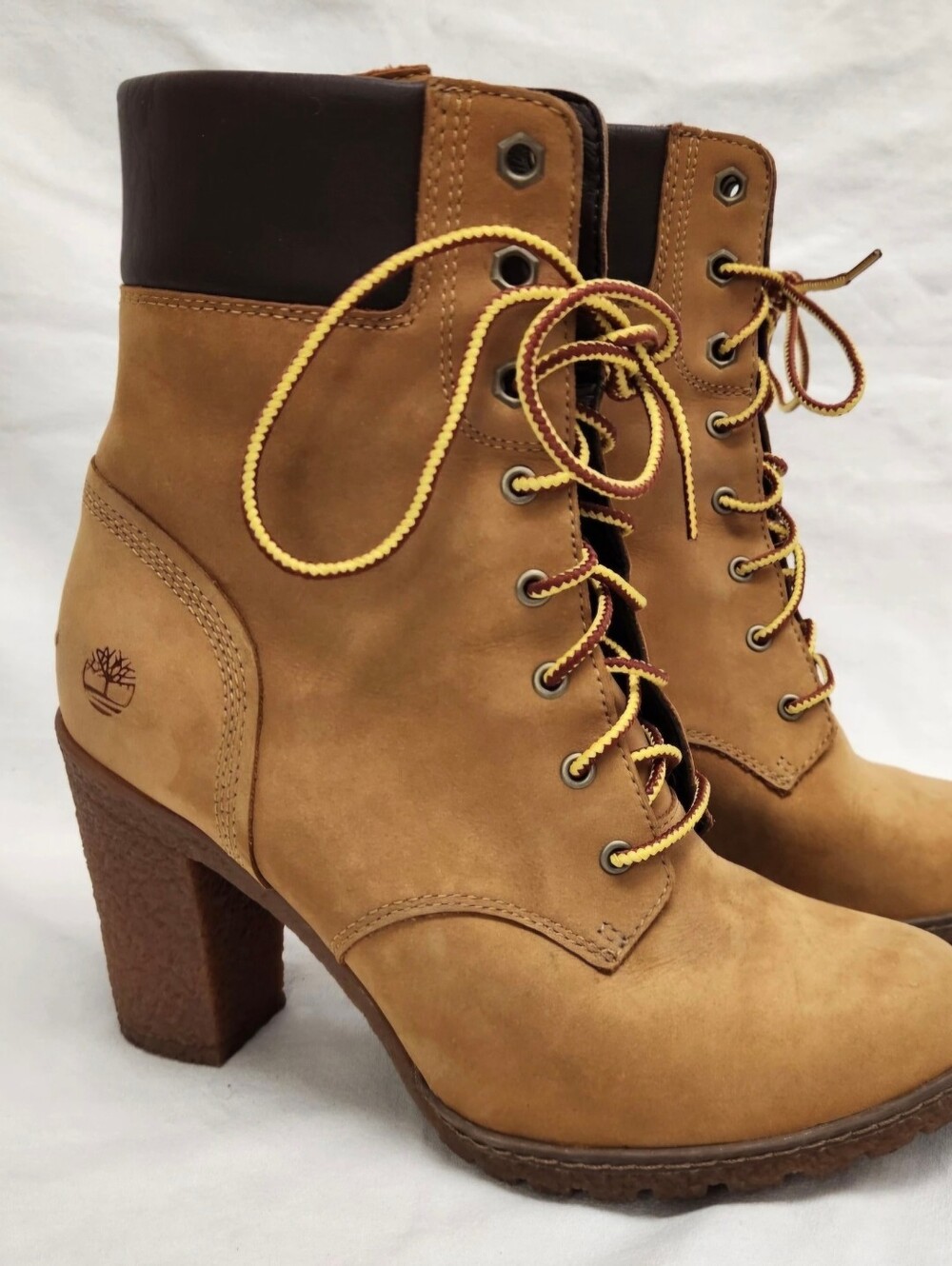 Timberland Women's 7M GLANCY 6" Boots With Heel Wheat Nubuck Leather